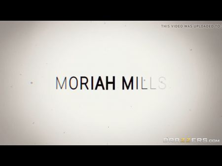 moriah mills boobs sex